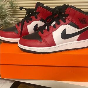 Nike Air Jordan 1 Mid Red Black White Shoes